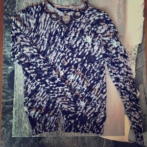 Black and white design cardi